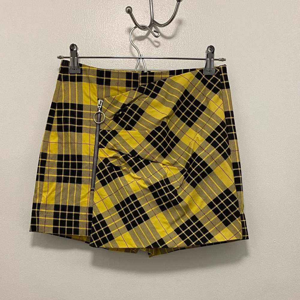 Zara yellow black plaid stretch skort